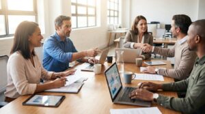 découvrez les stratégies et outils de l'intelligence économique institutionnelle pour optimiser la collecte, l'analyse et la protection de l'information au sein des organisations publiques et privées.